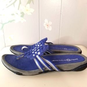 Jambu leaf flip flops Sandals